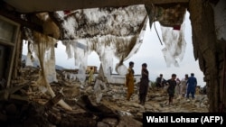 د طالبانو حکومت وايي، سېلاوونو یوشمېر ولایتونه ځپلي دي - پخوانی انځور. 
