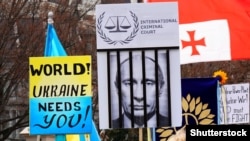 Tot mai multe organizații din societatea civilă cer ca Rusia să fie calificată drept regim terorist.