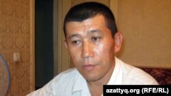Инвалид третьей группы Алимхан Муликов. Алматинская область, 17 июля 2011 года. 