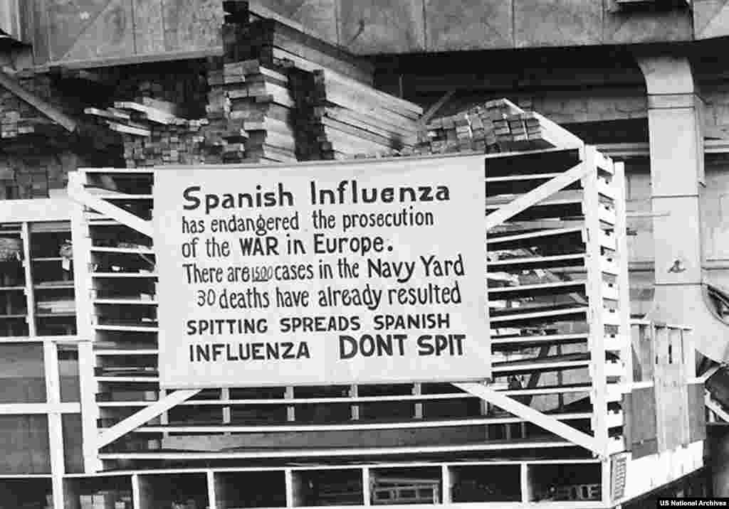 Pancartă „anti-scuipat” într-o curte a Marinei SUA din 1918. Pe măsură ce virusul a început să se răspândească, a fost supranumit "gripa spaniolă" din singurul motiv că majoritatea țărilor europene au cenzurat fluxul de informații în presă, în timpul războiului. Întrucât Spania era neutră, iar media era liberă la acea vreme, primele rapoarte despre boala letală au apărut acolo.