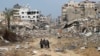 Ofensiva Israelului a ucis peste 22.000 de palestinieni, conform Hamas, și a forţat majoritatea populaţiei să îşi părăsească locuinţele.