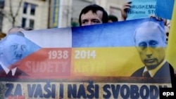 Антипутінська демонстрація в Празі (архівне фото)