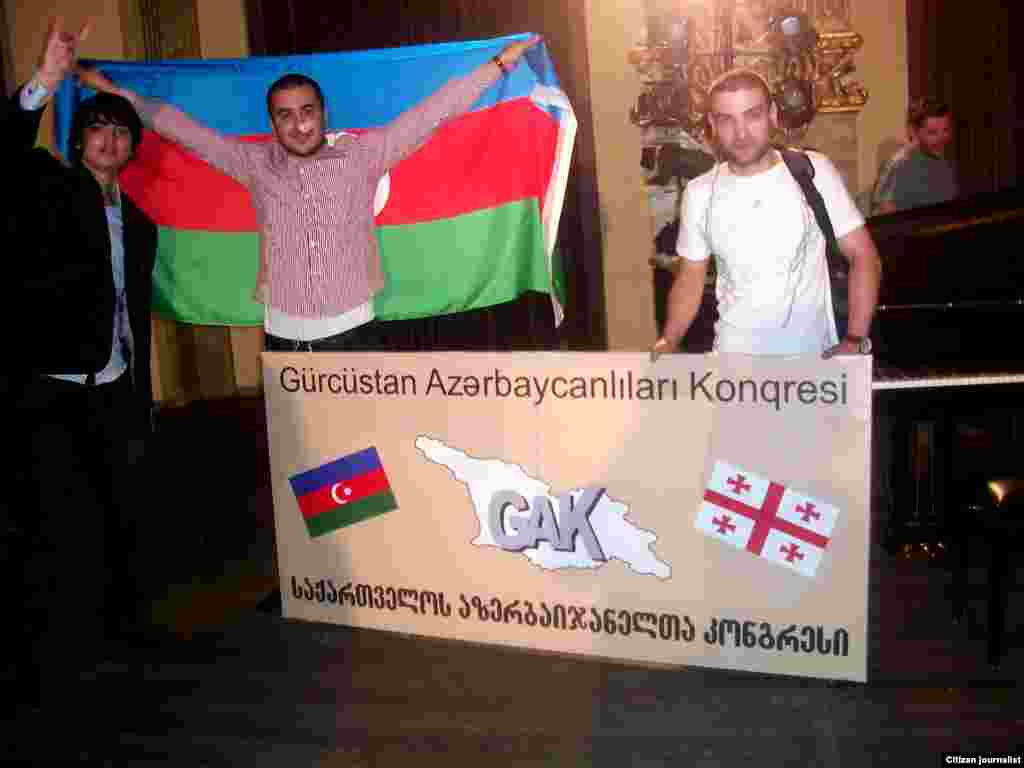 Тбилисинин Руставели театрындагы маданий иш-чарадан бир көрүнүш. 31.5.2011.