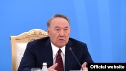 Нурсултан Назарбаєв
