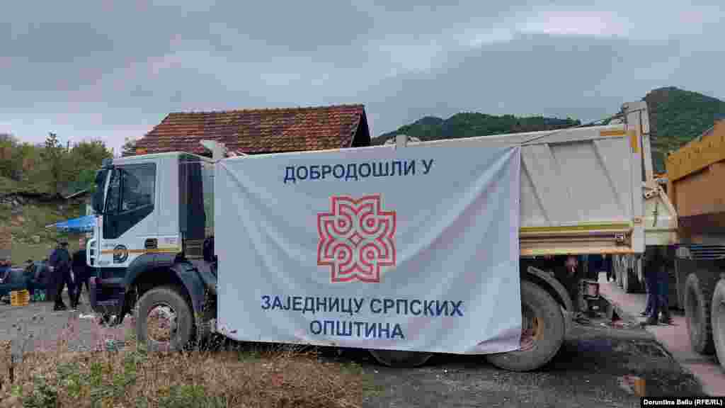 Poruka kod graničnog prelaza Jarinje.