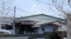 <p>Опожарениот клуб Пулс во Кочани, утрото по трагичниот настан