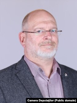 Zoltán Zakarias.