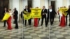 Активисты ''Гринпис'' тоже участвовали в работе конференции в Копенгагене