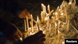 Ashura mourners light candles in Tehran (file photo)
