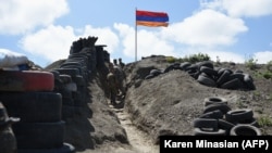 Հայաստանի Զինված ուժերի դիրքերը սահմանի Գեղարքունիքի հատվածում, արխիվ