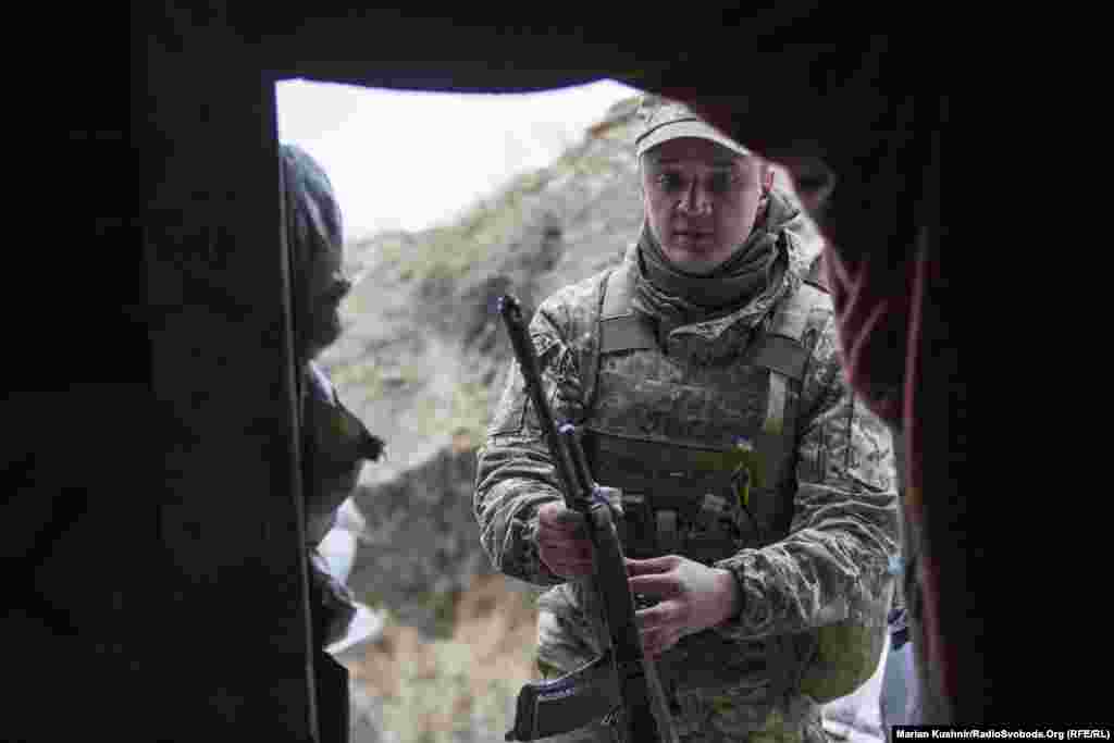 «Фріц» з перших днів на війні. Раніше воював у складі добровольчих формувань і обороняв Донецький аеропорт. Нині він в складі ЗСУ