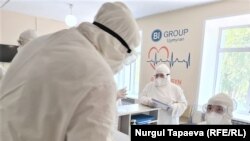 Нур-Султан шаарындагы коронавирустан дарылаган борбор. 6-август, 2021-жыл. 