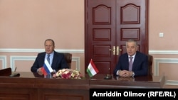 Тажик жана орус тышкы иштер министрлери. Душанбе, 19-май 2021-жыл