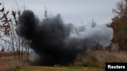 На виїзді з Малої Олександрівки автомобіль з цивільними натрапив на вибухівку. Фото ілюстративне 