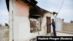 Ин бино дар муноқишаи пурқурбонии моҳи апрели соли ҷорӣ хароб карда шуд. 4 май, деҳаи Мақсади вилояти Ботканд