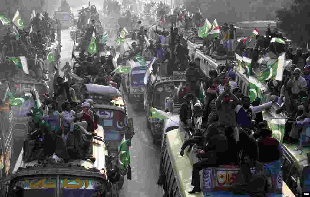 Pakistan - Antivladini protesti u Lahoreu, 13. januar 2013. Foto: AFP / Arif Ali