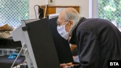 На изборите на 11 юли гласуването за първи път ще става основно с машини