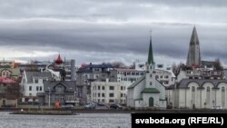 Крім того, Ісландія вимагає від Росії обмежити свою дипломатичну присутність у Рейк’явіку