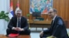Predsjednik Srbije Aleksandar Vučić i novi mandatar Đuro Macut