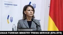 Міністр закордонних справ Німеччини Анналена Бербок під час пресконференції в Києві, 10 вересня 2022 року, ілюстративне фото