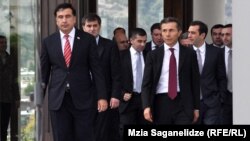 მიხეილ სააკაშვილი და ბიძინა ივანიშვილი პრეზიდენტის რეზიდენციაში 