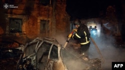 Наслідки одного з попередніх ударів по Сумах, архівне фото