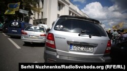 Наразі українці розмитнили понад 195 тисяч авто на іноземній реєстрації