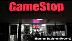 Acțiunile companiei GameStop au înregistrat creșteri și de 1700% în acest an 