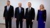 Președintele Klaus Iohannis, președintele SUA Joe Biden, președintele polonez Andrzej Duda și președintele Slovaciei Zuzana Čaputová, la Palatul Prezidențial din Varșovia, la reuniunea B9, format al țărilor din flancul estic al NATO creat ca răspuns la anexarea Crimeei în 2014. 
