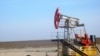 На месторождении Прорва производственного филиала «Эмбамунайгаз». Атырауская область, 18 апреля 2010 года. 