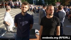 Супрацоўнікі Палацу дзяцей і моладзі Уладзіслаў Сакалоўскі і Кірыл Галанаў