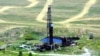 Нефтедобыча в Чечне началась лет эдак 120 назад. Нефтепереработка примерно тогда же. Тогда еще об автомобилях не очень задумывались, и при перегонке нефти бензин нередко просто сливали на землю