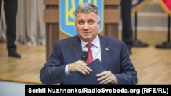 Аваков заявив, що за минулий тиждень у Патрульній поліції підтверджено 1,8 тис. випадків зараження коронавірусом