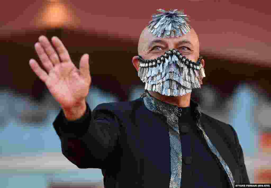 Gosti dolaze na ceremoniju otvaranja Venecija film festivala, 2. septembar, 2020. 
