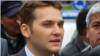 Avocat, senator, ministru al marilor proiecte (titulatură care mai există în Federația Rusă), Dan Șova fusese condamnat pentru trafic de influență în favoarea unei firme de avocatură, în dauna CET Govora. Trei ani de închisoare și confiscarea a 100.000 euro fusese sentința