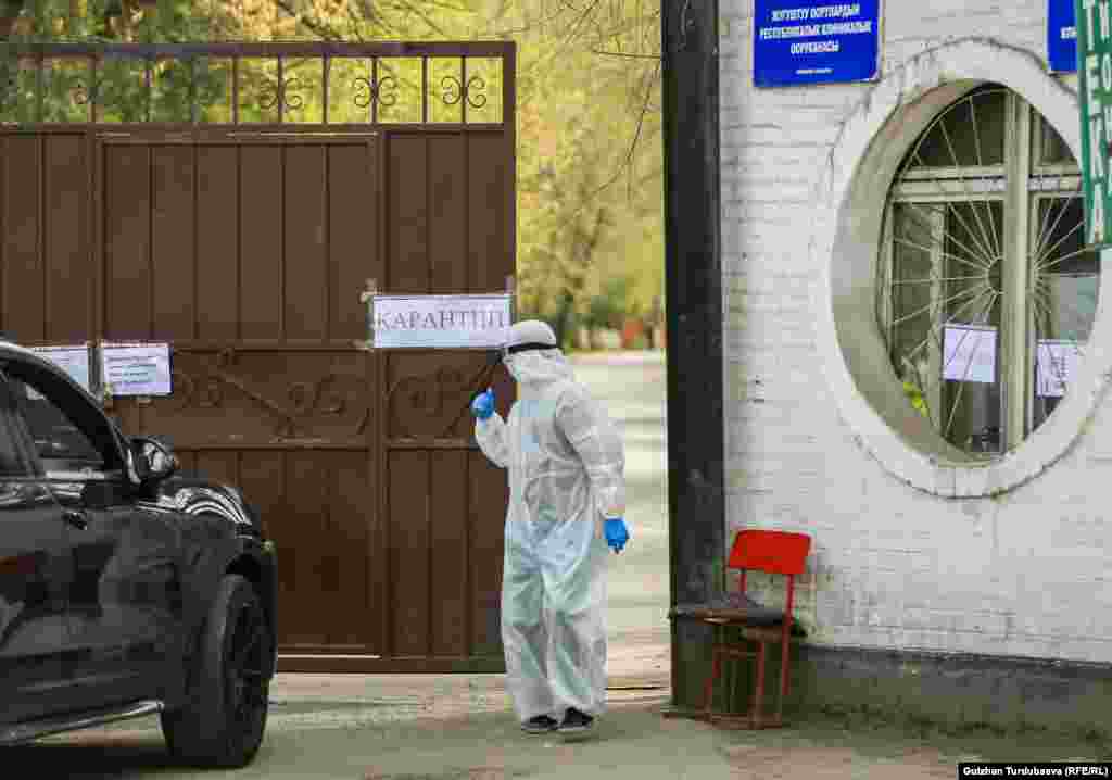 Бишкек шаарындагы республикалык клиникалык инфекциялык ооруканасында учурда коронавирус аныкталган 16 бейтап жатат. 