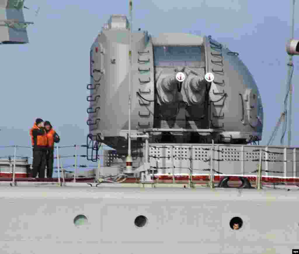 The Admiral Kuznetsov is extremely heavily armed for an aircraft carrier. Along with various heavy guns and antisubmarine missiles, it is equipped with 12 launchers capable of firing nuclear-armed missiles. 