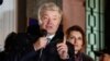 Порошенко прибув до суду, який має обрати йому запобіжний захід