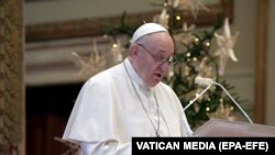 Papa Franja tokom božićnog obraćanja Urbi et Orbi, 25. decembar 2020. 