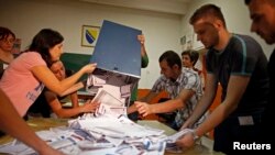 Kome će otići glasovi: Prebrojavanje listića na opštim izborima u BiH