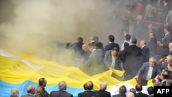 Сутички у Верховній Раді, 27 квітня 2010 року
