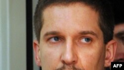 Бывший начальник ОВД Царицыно Денис Евсюков устроил в апреле этого года бойню в одном из супермакетов Москвы