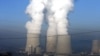 Ključni izazovi u zelenoj tranziciji Zapadnog Balkana su nepostojanje taksi na emisije ugljen-dioksida i državne subvencije za ugalj, izjavio je 15. novembra direktor Sekretarijata Energetske zajednice Janez Kopač. (Termoelektrana u Tuzli, BiH, decembar 2018)