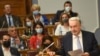 Premijer Zdravko Krivokapić je poručio da neće podnijeti ostavku na zahtjev Demokratskog fronta, ali je naglasio da će prihvatiti svaki stav poslanika parlamentarne većine (na fotografiji: Krivokapić u crnogorskoj Skupštini, Podgorica, 24. jun 2021.)