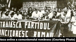 Înființarea unei cooperative agricole de producție în 1949. Fototeca online a comunismului românesc; cota:2/1949
