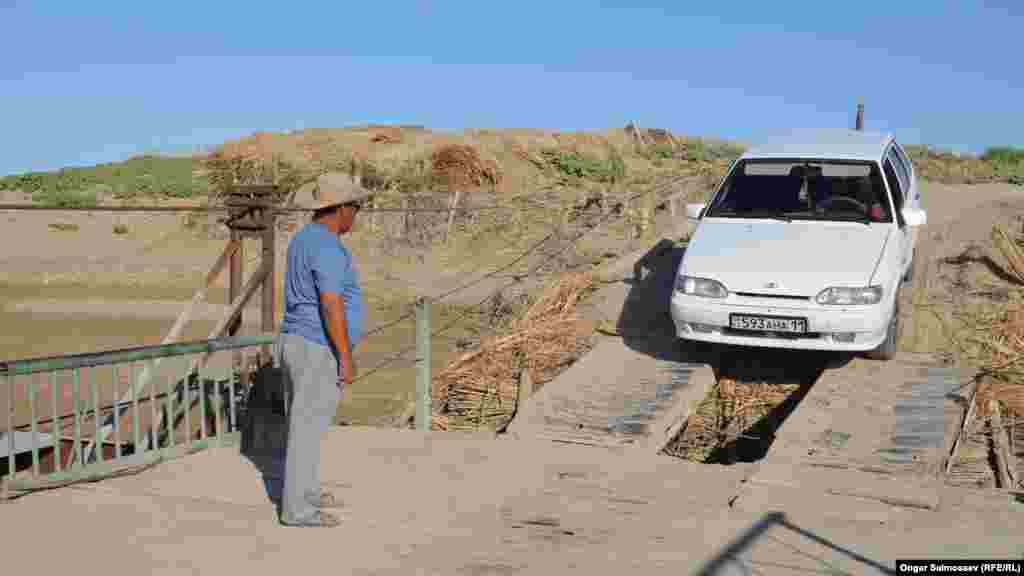 Тариф для владельцев легковых автомобилей — 200 тенге.