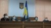  У суді також привели до присяги обраних присяжних 