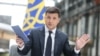 Майже 57% українців вірять, що Зеленський має офшорні рахунки – дослідження