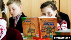 «Очної і вечірньої форми воно не стосується, адже є певні санітарні обмеження щодо кількості дітей у класах»