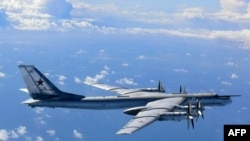 Бомардировач Ту-95